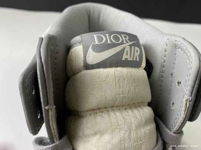 Reps LUCY (DR Retro DR box) CN8607-002 x shoe 1 Jordan High 0819